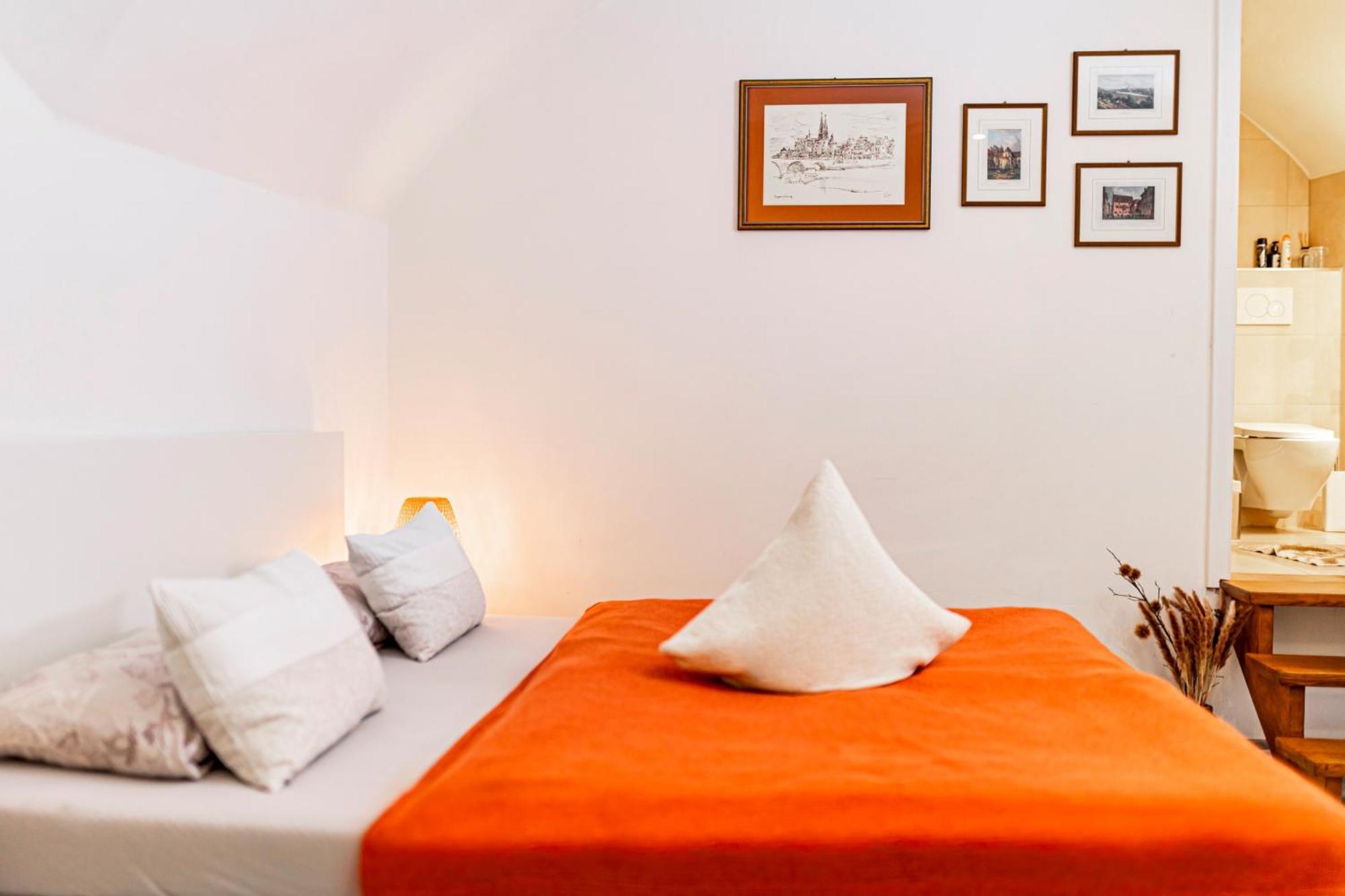 Suite-Řezno Exteriér fotografie
